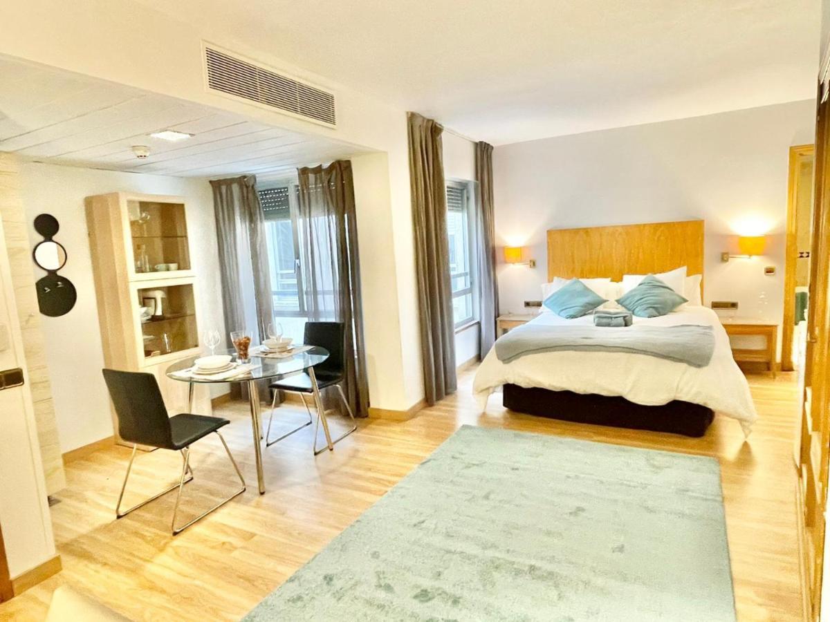 Edificio Leganitos XV Apartment Мадрид Екстериор снимка
