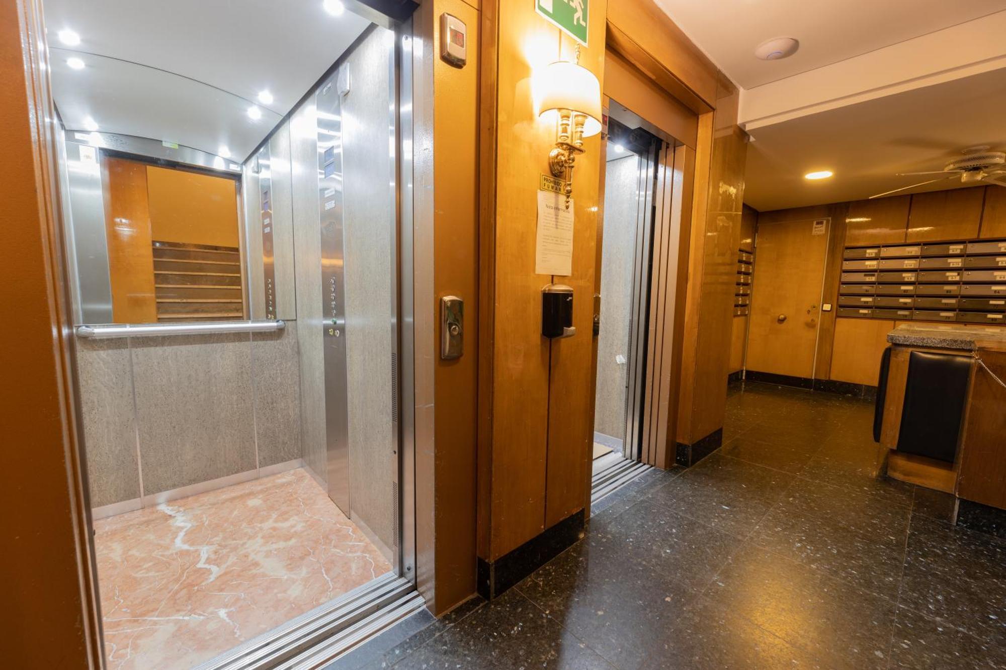 Edificio Leganitos XV Apartment Мадрид Екстериор снимка